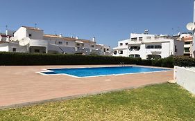 Cozy Apartment Near Oura Beach